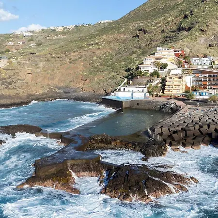 Zoraida Del Mar. *